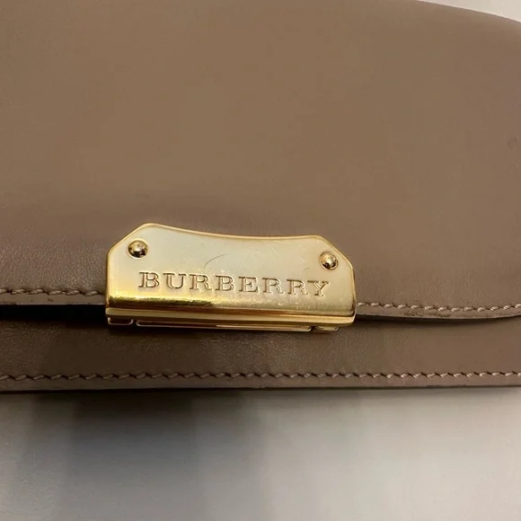 Burberry Madison Leather Beige Crossbody Bag with Gold Accents Authentic - Picture 4 of 12